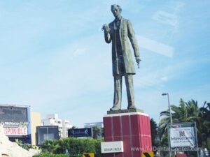 Statue of Abraham Lincoln in TJ