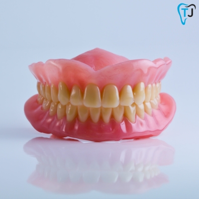 Complete dentures